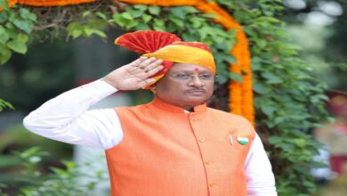 मुख्यमंत्री विष्णु देव साय ने स्वतंत्रता दिवस पर मुख्यमंत्री निवास में किया ध्वजारोहण