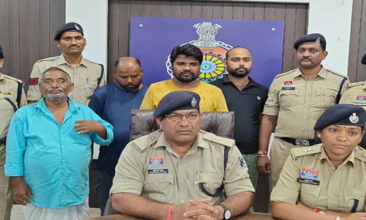 9 month old innocent child snatched from mother's lap and sold for 7 lakh rupees, 5 arrested