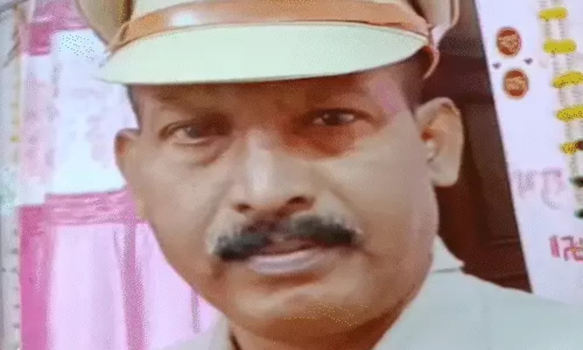 ASI ने पुलिस बैरक में फांसी लगाकर की आत्महत्या: बालोद में पंखे से झूलता मिला शव, कारण स्पष्ट नहीं