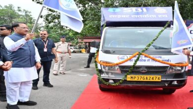 मुख्यमंत्री साय ने एसबीआई साइबर सतर्कता रथ को दिखाई हरी झंडी, प्रदेशभर में चलेगा जागरूकता अभियान