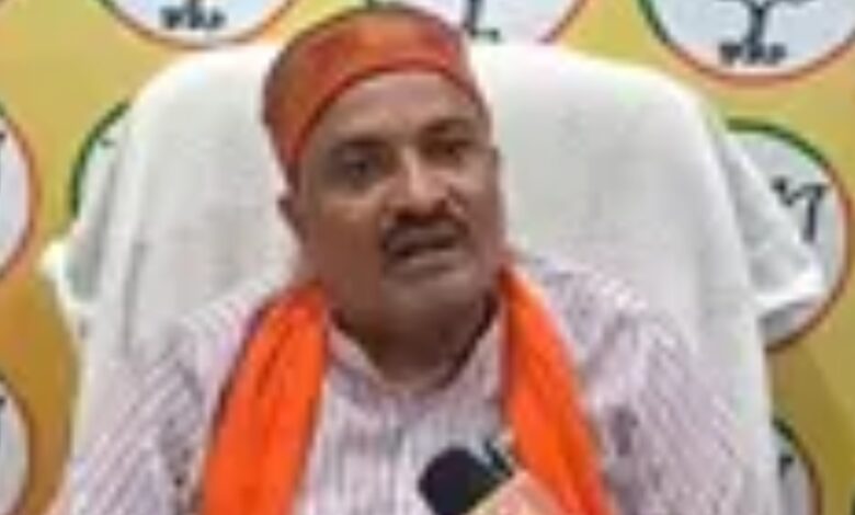 मोदी बायोटेक प्लांट से 550 बोरी अवैध यूरिया जब्त: MLA इंद्रकुमार साहू का सवाल– FIR क्यों नहीं?