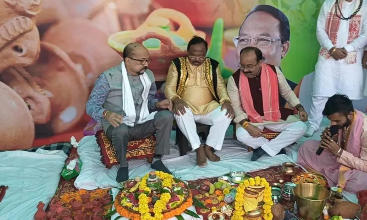 Pora Tihar celebrated with great pomp at Agriculture Minister's residence, a confluence of tradition and gaiety