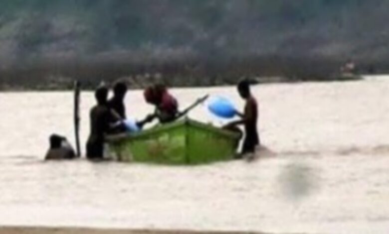 Boat capsized in Indravati river, 1 villager missing; rescue operation underway