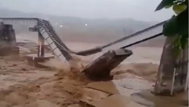 पठानकोट-हिमाचल को जोड़ने वाला पुल टूटा, उत्तर भारत में बारिश से हाहाकार