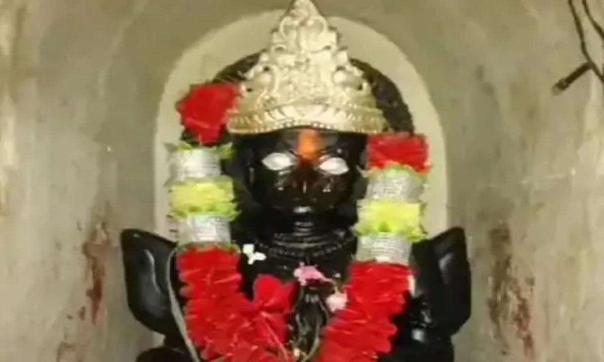 भंवर गणेश मंदिर से फिर चोरी, गरुड़ भगवान की प्राचीन मूर्ति गायब