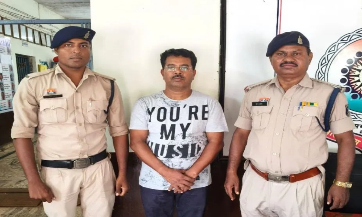 765 एकड़ जमीन फर्जीवाड़ा: 36 लाख का लोन निकालने वाला आरोपी गिरफ्तार
