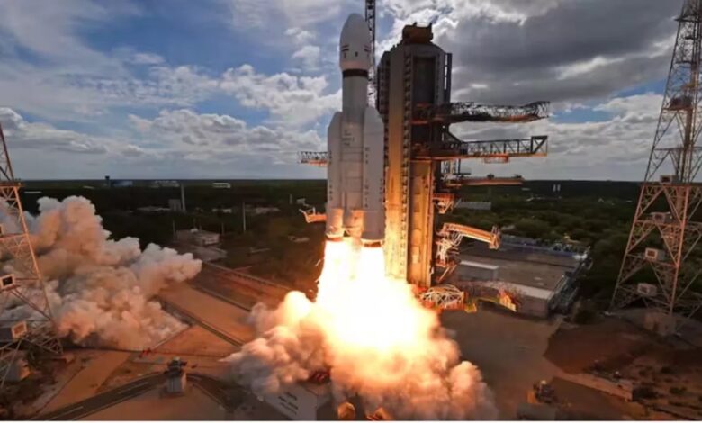 Roadmap for human settlement on Moon and Mars is ready, ISRO is giving new flight to space dreams