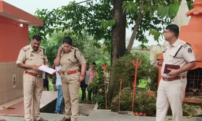 Priest murdered in temple, mother screamed after seeing blood soaked body