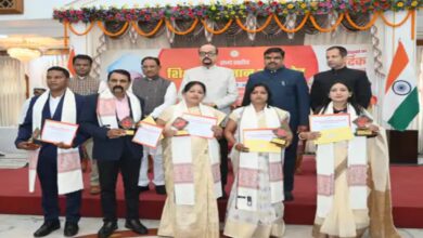 शिक्षक दिवस पर विवाद: कांग्रेस और शिक्षक संघ ने जताई नाराजगी