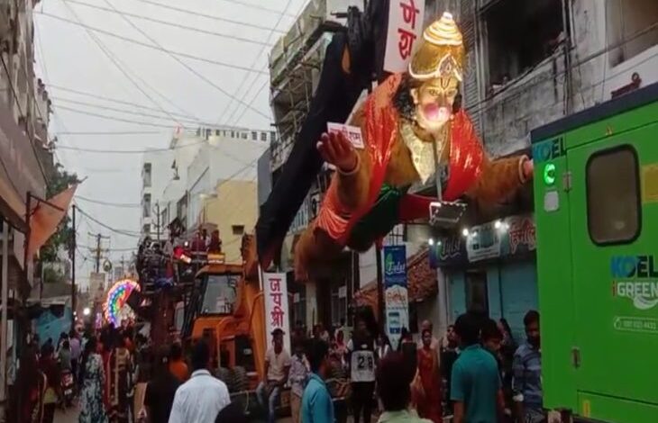 गणेश विसर्जन झांकी में हुड़दंग, 40 गिरफ्तार, दो पर आर्म्स एक्ट के तहत कार्रवाई