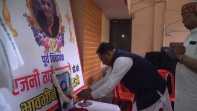 Chief Minister paid tribute to Raipur's first woman MLA Rajni Tai Upasane