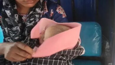 Newborn dies after vaccination, family gheraoes collectorate