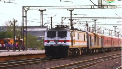 10 express trains will stop at Dongargarh station for 9 days during Navratri; two MEMU trains will be extended and special MEMU trains will also run.