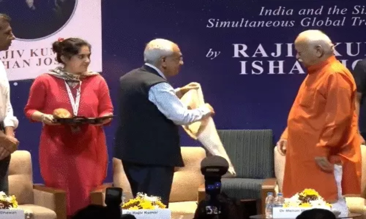 India will have to chart its own course on US tariffs and H-1B fees: Mohan Bhagwat
