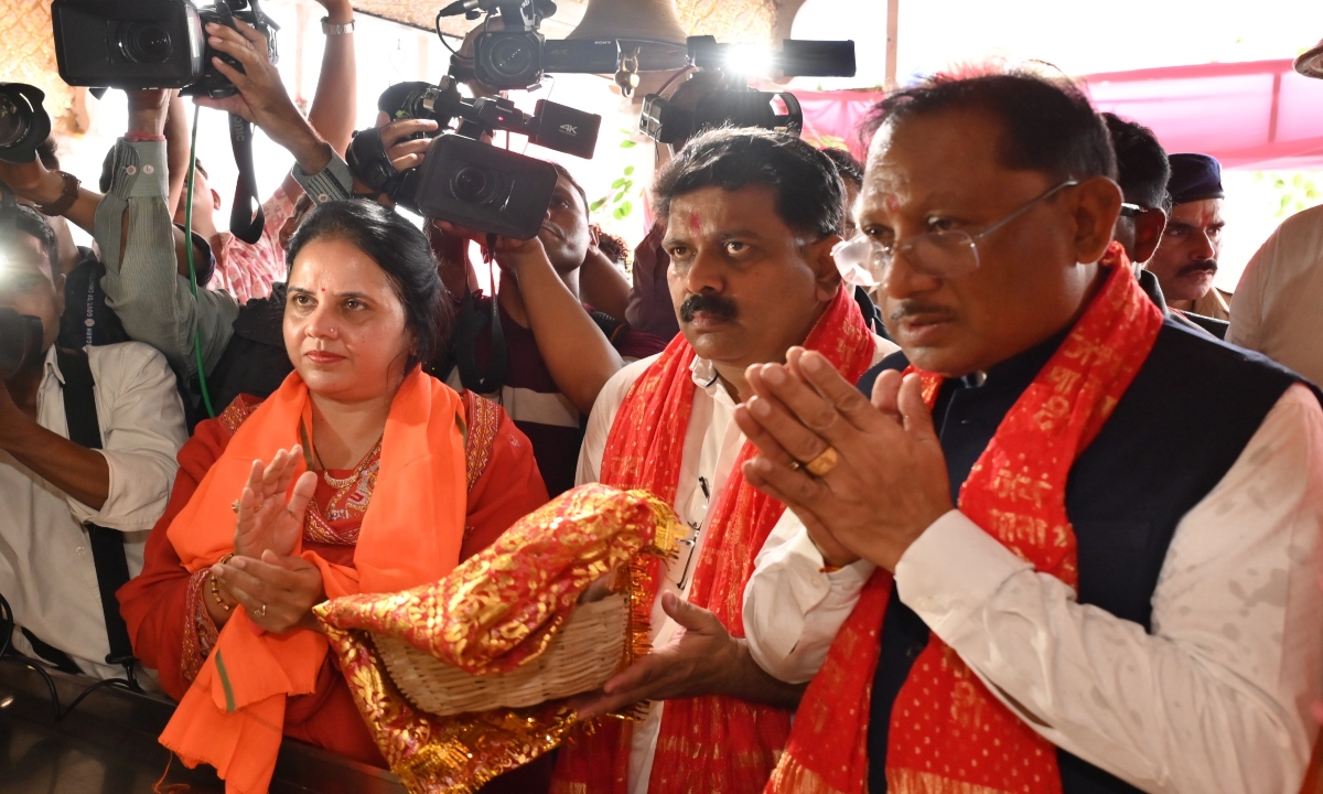 People's faith gets support: Free bus service started for devotees during Navratri