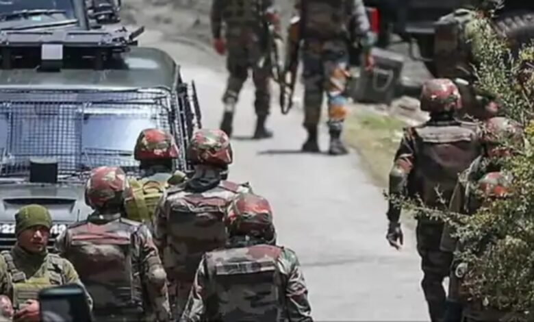 Jammu and Kashmir, Poonch, Mankot Sector, Ghani, road accident, Army, injured soldier, Balnoi Nangi Takeri, discharge, hospital, relief work,