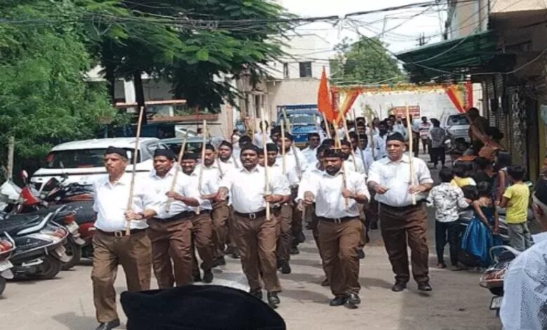 Vijayadashami festival begins with a march: 500 RSS volunteers participate in 5 settlements of Raipur in the centenary year