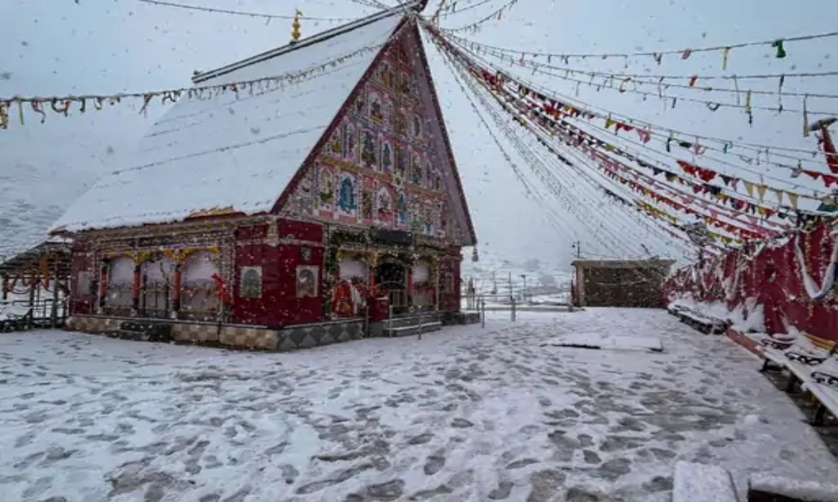 Kedarnath-Badrinath receive season's first snowfall, Rajasthan receives temperatures down to 12°C