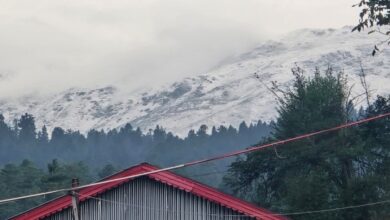Kashmir receives season's first snowfall, heavy rain alert in Bihar and Chhattisgarh