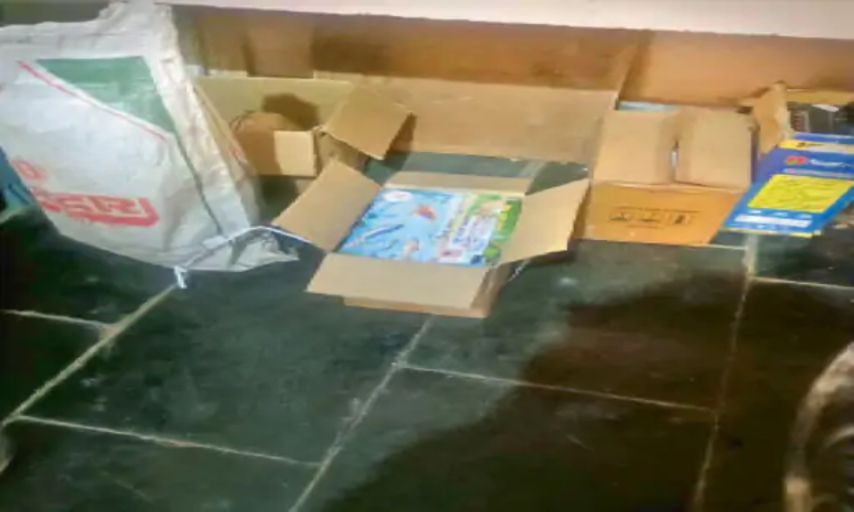 Tender process still entangled after a third of the semester has passed: Books worth 120 crore dumped in schools in 3 years