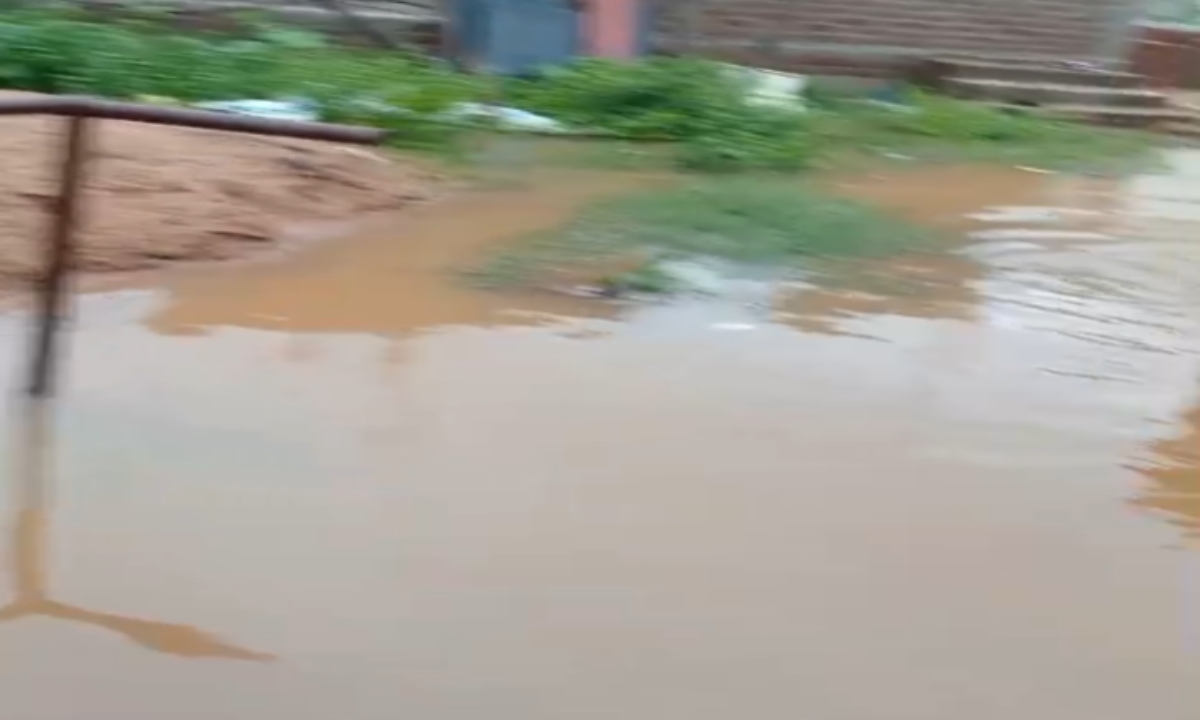 Continuous rain in Mahasamund for 14 hours, waterlogging in low-lying areas disrupts life