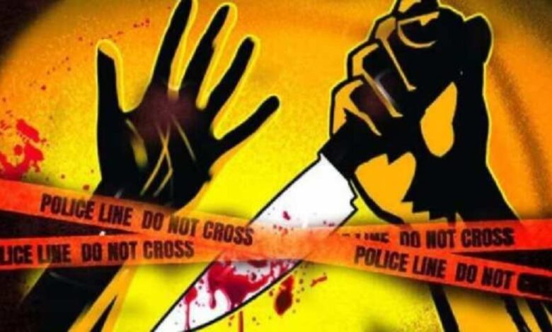 A knife attack took place in Ambikapur; a youth was attacked at the Mahamaya temple, his condition was serious.