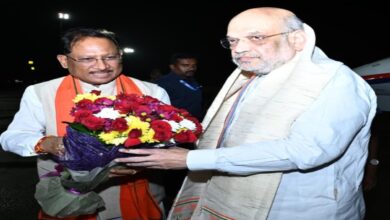 केंद्रीय गृह मंत्री अमित शाह का रायपुर आगमन, मुख्यमंत्री विष्णुदेव साय ने किया आत्मीय स्वागत