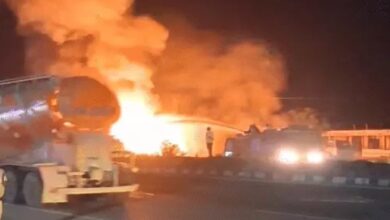 Jaipur-Ajmer Highway, LPG cylinder blast, chemical tanker, Dudu, traffic diverted, fire brigade, fire, accident, one death,