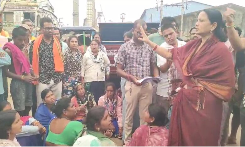 स्वच्छता दीदियों के जाम में स्कूटी सवार महिला घायल, हाईवा चालक गिरफ्तार