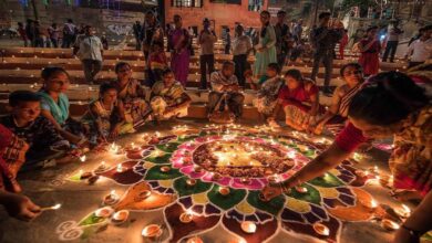 The new moon date will end before sunset on October 21st, and Diwali will be celebrated on October 20th.