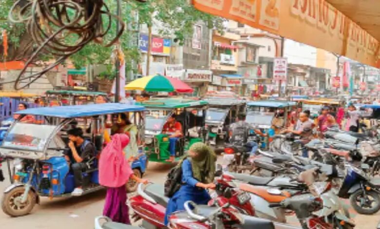 दिवाली पर सख्त ट्रैफिक व्यवस्था: सड़क पर गाड़ी खड़ी मिली तो होगी कार्रवाई, 17 से 21 अक्टूबर तक नो एंट्री जोन घोषित