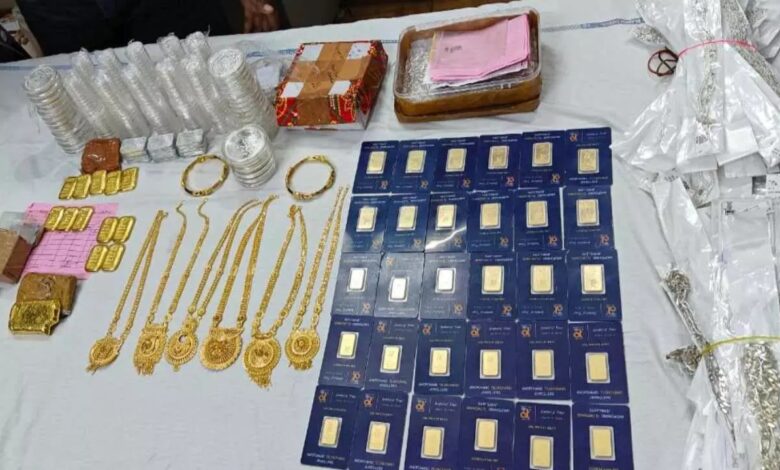 RPF recovered gold and silver jewellery worth crores from Bilaspur-Itwari Intercity Express.