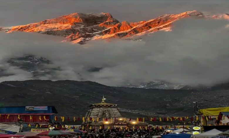 The country will experience the third-coldest winter in 110 years: 86% of the Himalayas are covered in snow, temperatures drop.