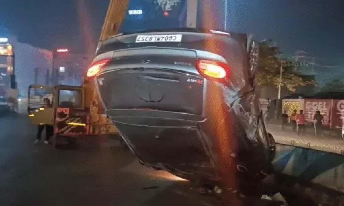 रायपुर हिट एंड रन केस: पुलिसकर्मी को टक्कर मारकर पलटी कार, VIP रोड में चेकिंग से बचने के चक्कर में हुआ हादसा