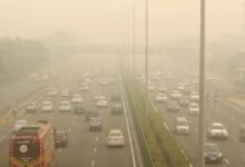 Delhi's AQI crosses 400, pollution rises due to fireworks; 36 out of 38 stations in red zone