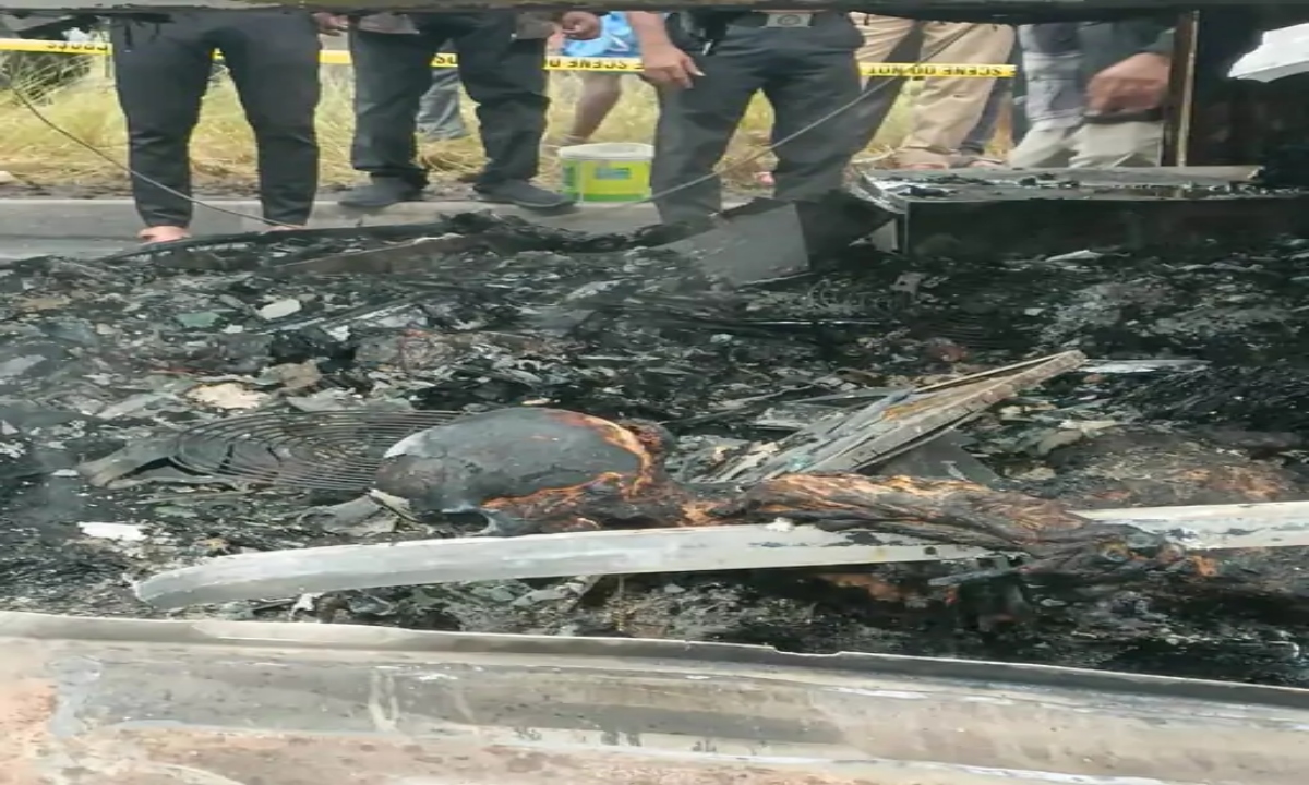 Bus accident in Andhra Pradesh: 20 passengers killed and 19 narrowly escaped as a moving bus caught fire.