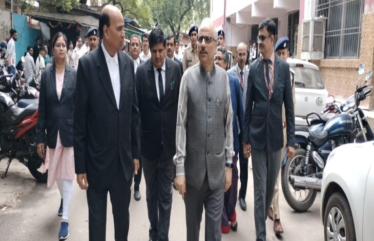 The Chief Justice conducted a surprise inspection at the Raipur court and instructed that pending cases be resolved.