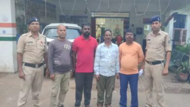 A black magic gang has been caught in Durg: Five accused individuals from Odisha were attempting to defraud people with claims of performing miracles.
