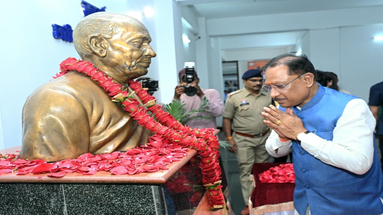 अपनी कर्मठता और दृढ़ इच्छाशक्ति से लौहपुरुष बने सरदार पटेल, सीएम साय बोले सभी संभागीय मुख्यालयों में लगेगी सरदार पटेल की प्रतिमा
