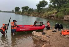 Two 10th-grade students drowned in Blue Water in Raipur: They had skipped class and gone out with friends; SDRF and police have launched a rescue operation.