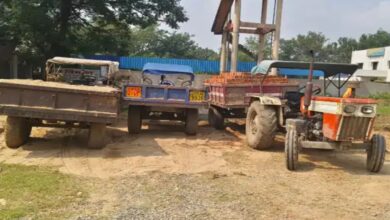 Major crackdown on illegal mineral transportation: 8 vehicles seized in Bilaspur
