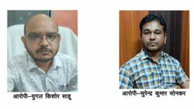Major action by ACB: Two clerks of the Health Department were caught red-handed taking bribe.