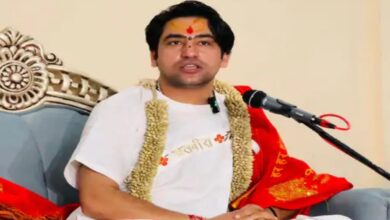 Pandit Dhirendra Shastri spoke on the story of conversion and cow sanctuary in Raipur.