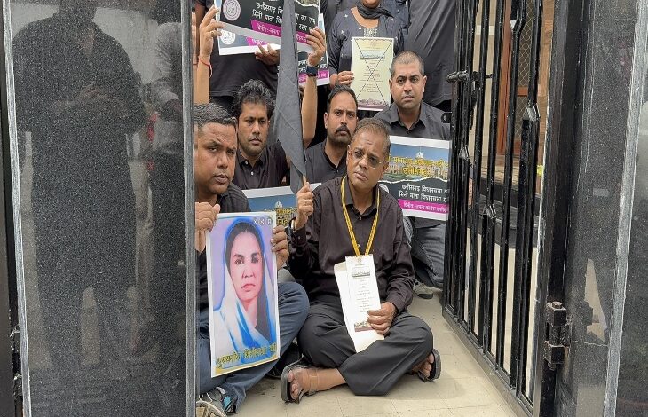 Protest against Rajyotsav, Amit Jogi under house arrest