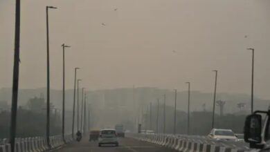 तूफान ‘मोन्था’ का असर खत्म, अब बढ़ेगी ठंड, दिल्ली की हवा में सांस लेना हुआ मुश्किल