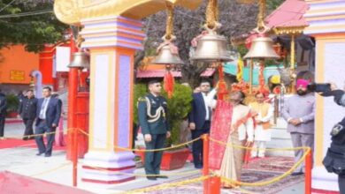 राष्ट्रपति द्रौपदी मुर्मू कैंची धाम पहुंचीं: नयना देवी मंदिर में आरती की, कुमाऊं विश्वविद्यालय के दीक्षांत समारोह में होंगी शामिल
