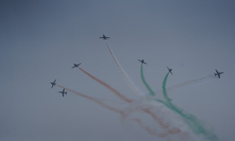 Air Force presents a thrilling air show on State Foundation Day: 'Jai Johar' and 'Chhattisgarhia Sabse Badhiya' echoed in the sky.