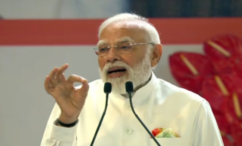 राष्ट्रगीत ‘वंदे मातरम्’ के 150 साल: PM मोदी ने डाक टिकट और स्मारक सिक्का जारी किया; देशभर में सामूहिक गायन कार्यक्रम