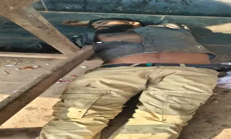 Laborer beaten to death: Body dumped at bus stand, victim was from Bihar, 5 suspects in custody.