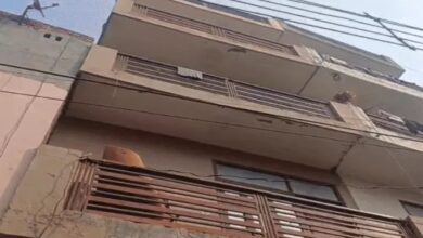 Clue found in Delhi blast: a car with a Haryana license plate.